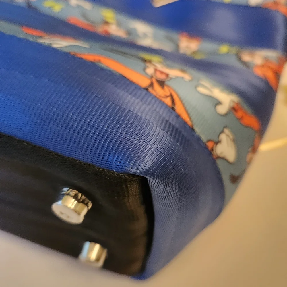 Harveys Seatbelt Streamline Goofy Tote💙PRICE FIRM